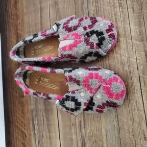 Toms size 8.5 toddler girls